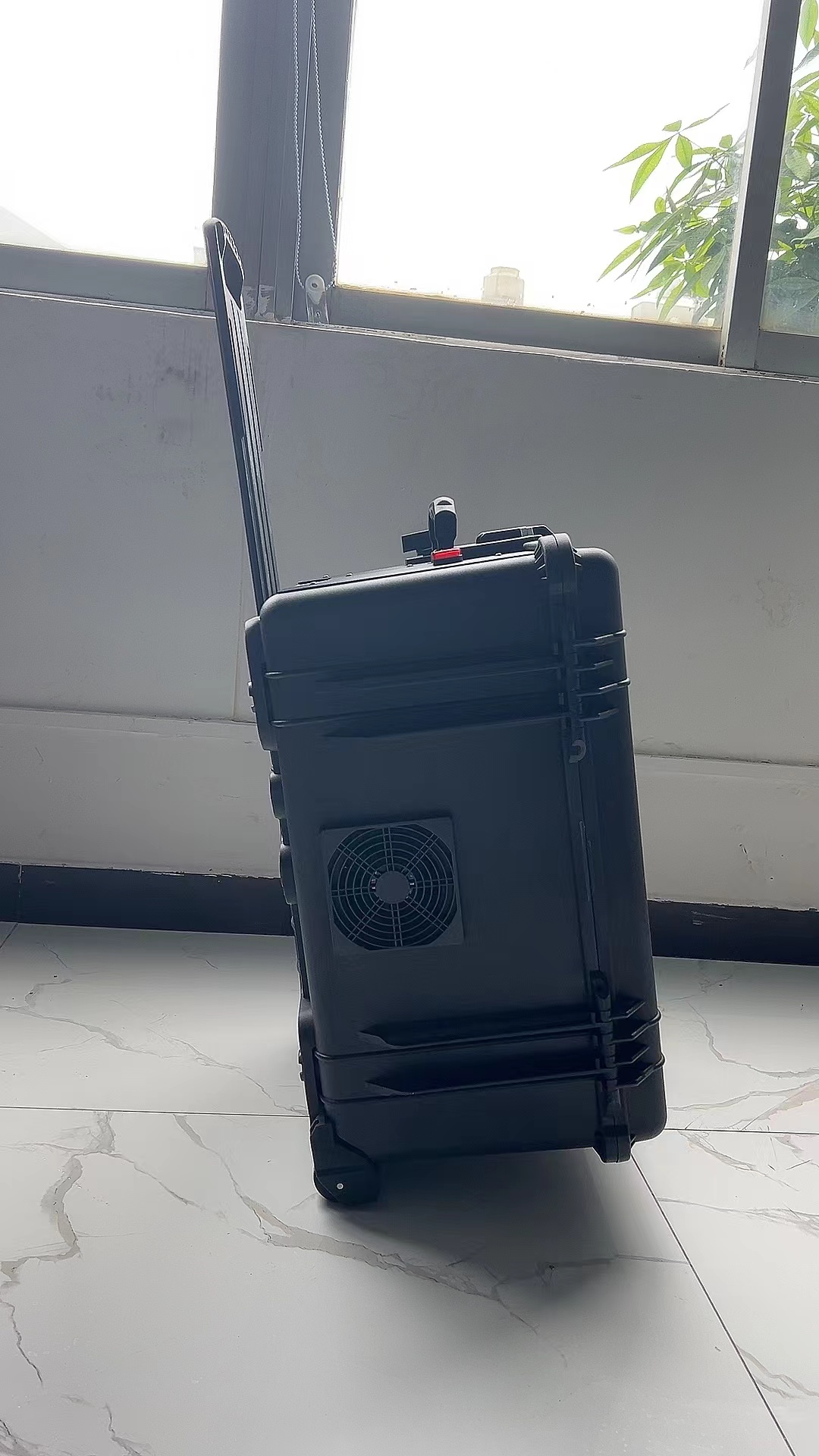 洮北手拉箱型移动通信干扰器